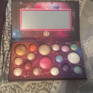 BH cosmetics stellar collection eyeshadow palette